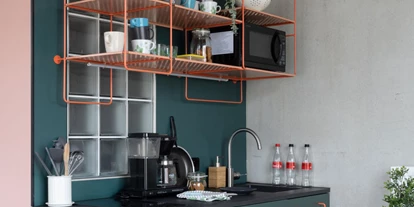 Monteur-Zimmer - Sachsen-Anhalt - https://www.basecampstudent.com/wp-content/uploads/2022/05/Dortmund-singleLwkitchenette_room1-1-scaled.jpg - Basecamp by Xior Leipzig