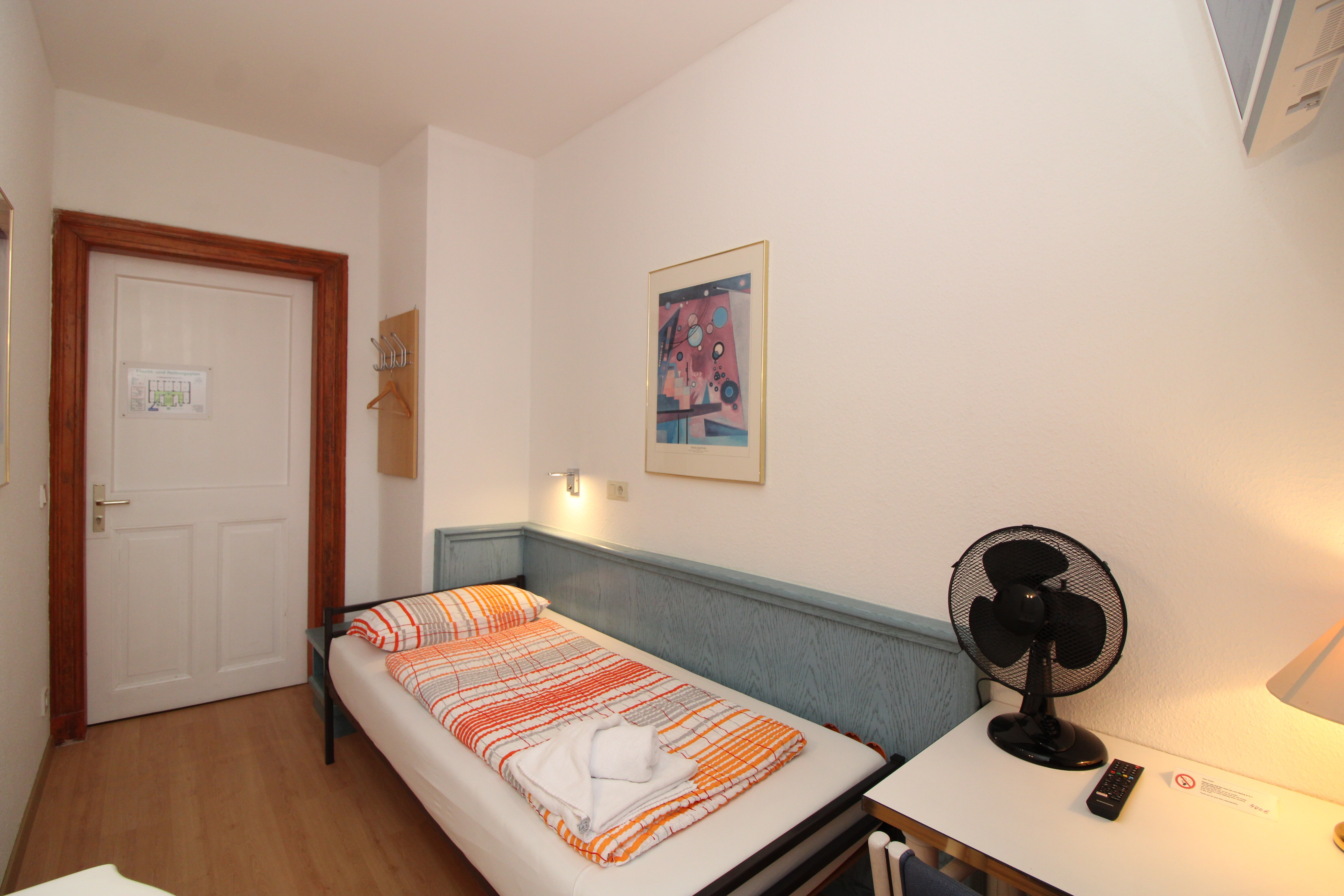 Monteur-Zimmer - Sachsen-Anhalt - Space Hotel & Hostel Leipzig