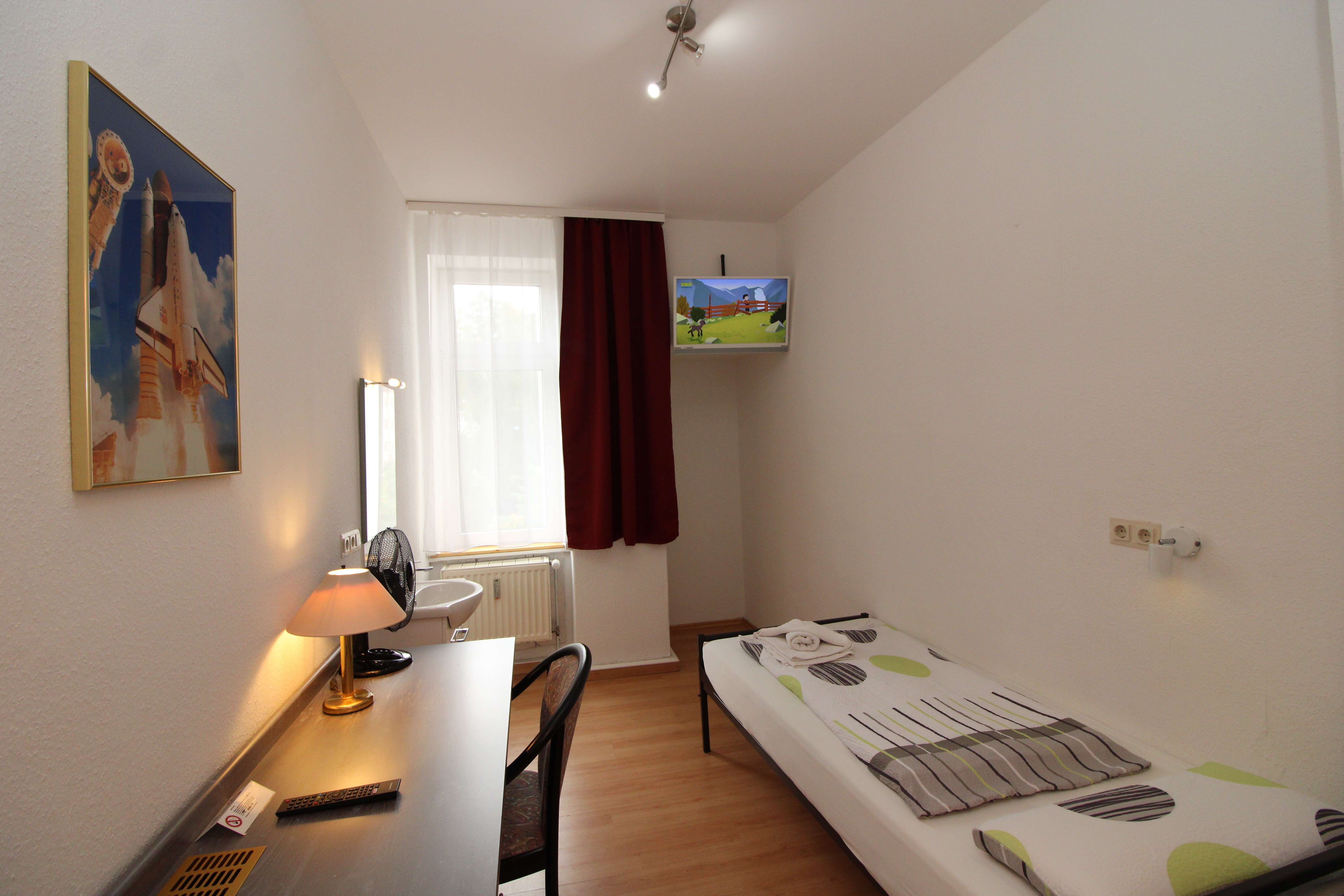 Monteur-Zimmer - Sachsen-Anhalt - Space Hotel & Hostel Leipzig