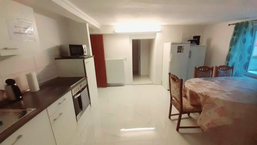 Monteur-Zimmer - Sachsen-Anhalt - WORK AND LIVE 24 in 06188 Landsberg