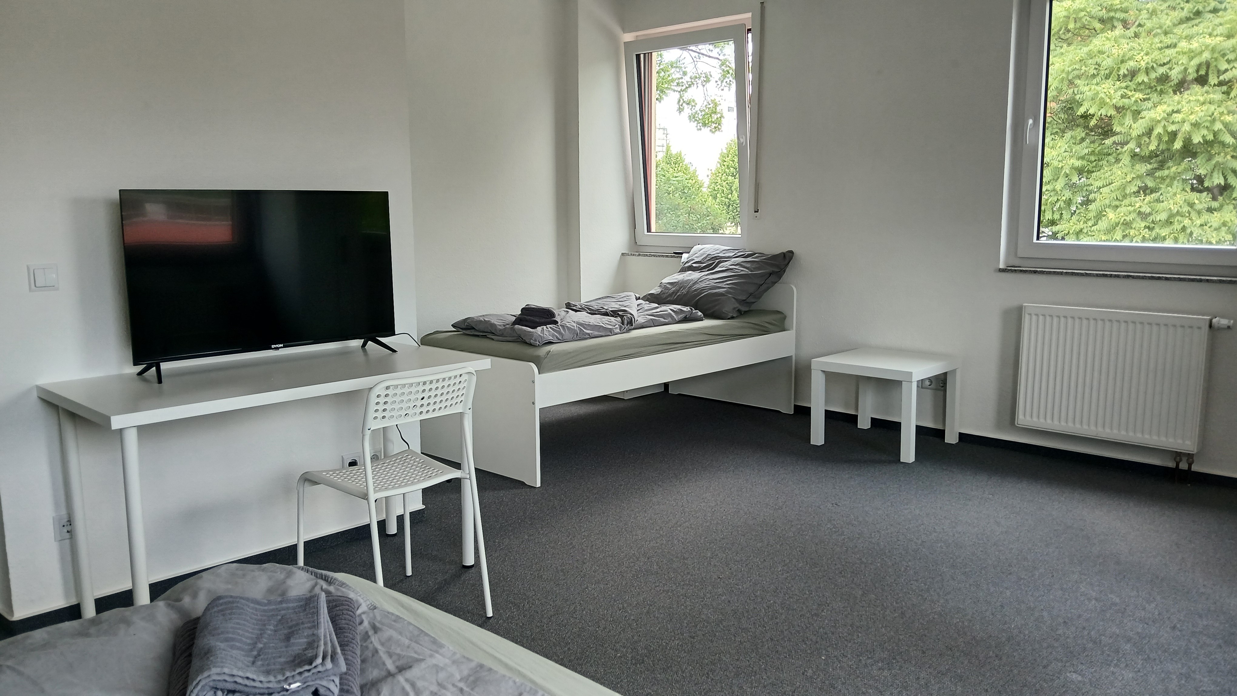 Monteur-Zimmer - Sachsen-Anhalt - Apartments mit Einzelbetten, Bad, voll ausgestattete Küche, WLAN in 06237 Leuna