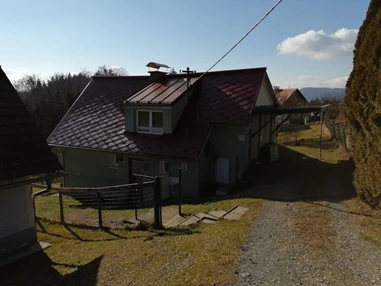 MonteurZimmer: Ruhiges Gästehaus im Grünen