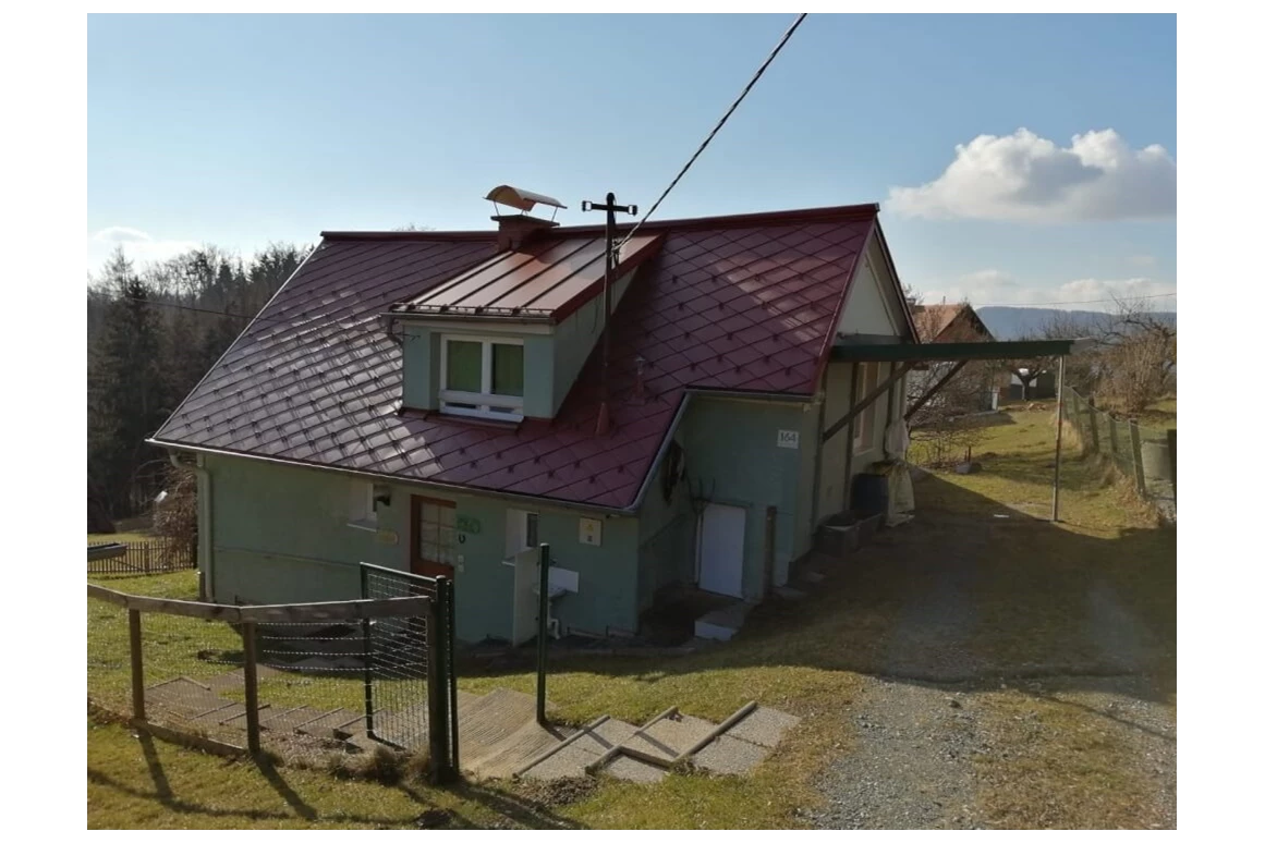 MonteurZimmer: Ruhiges Gästehaus im Grünen