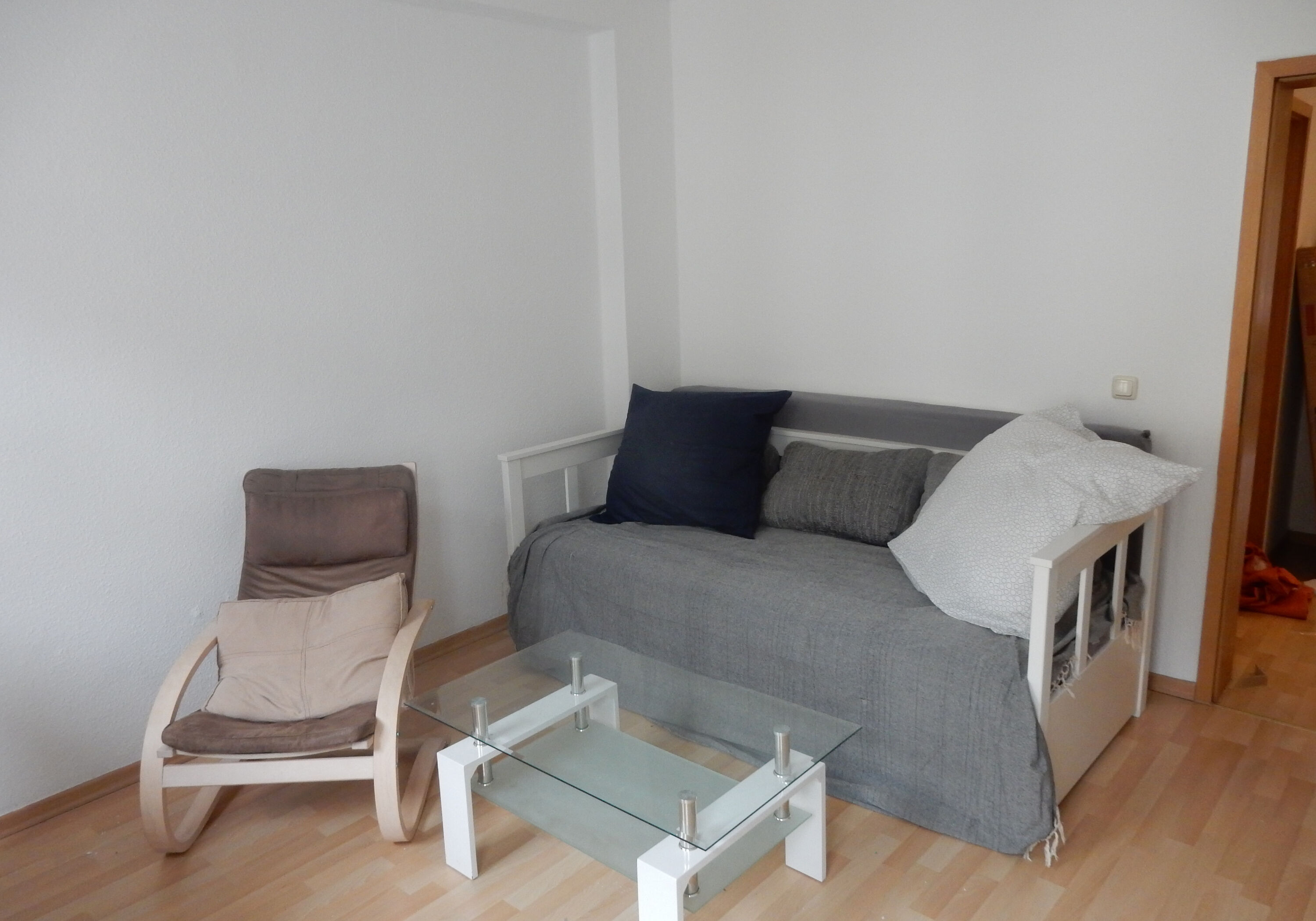 Monteur-Zimmer - Sachsen-Anhalt - Zentrale 2 Zimmer Wohnungen mit Balkon