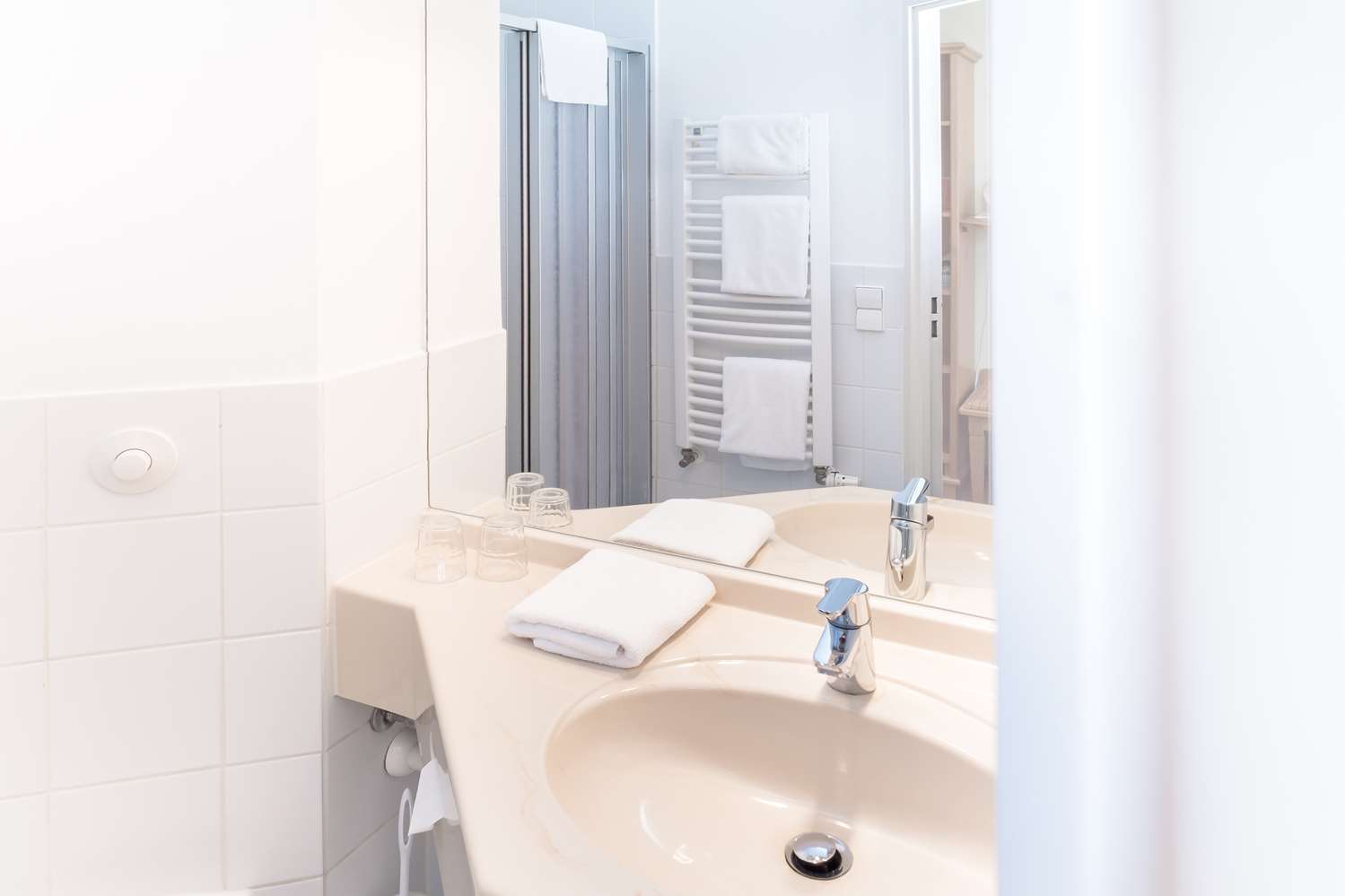 Monteur-Zimmer - Sachsen-Anhalt - Campanile Leipzig-Halle Airport