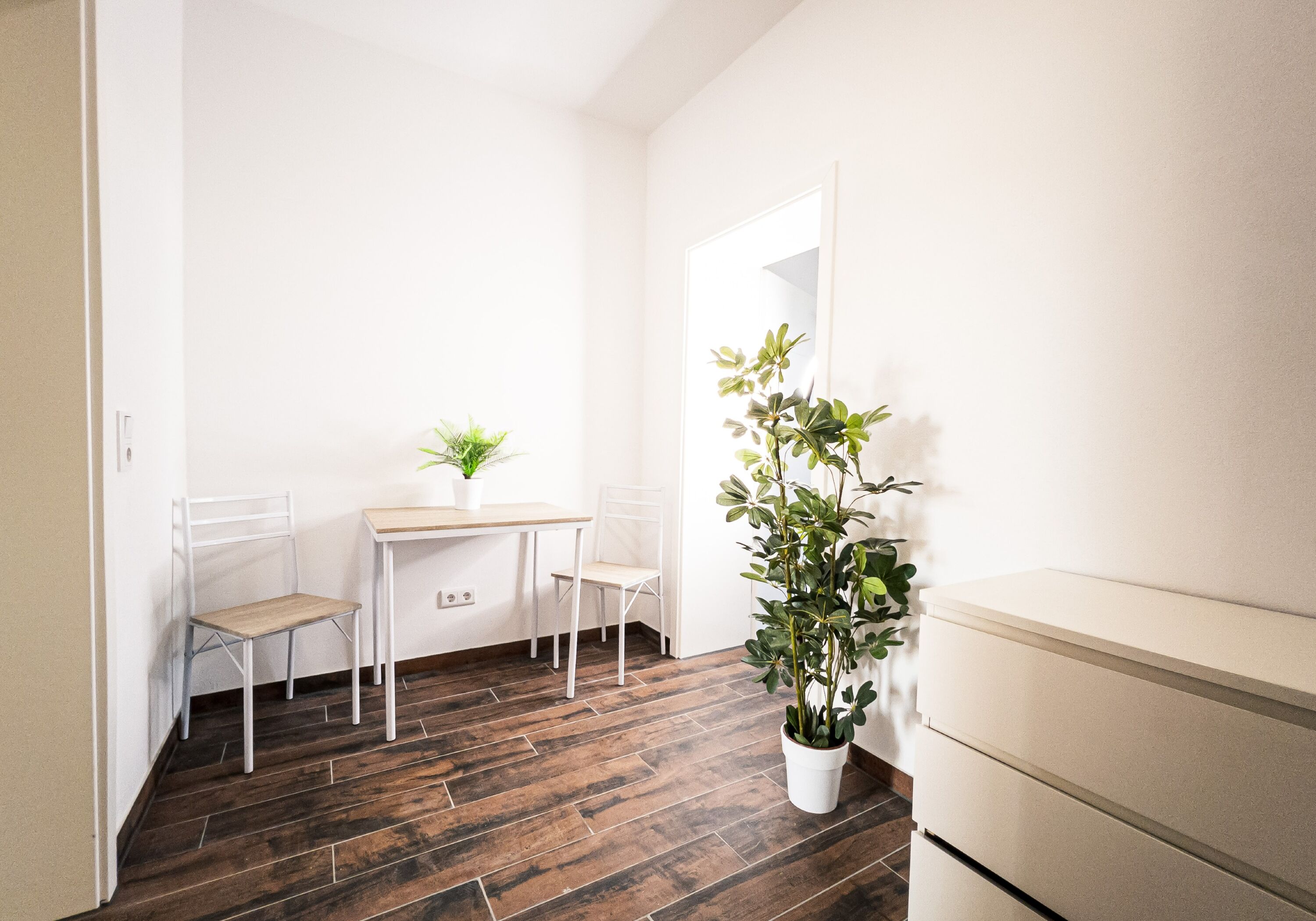 Monteur-Zimmer - Sachsen-Anhalt - 2 Wohnungen mit Balkon + weitere Wohnungen in ganz Leipzig