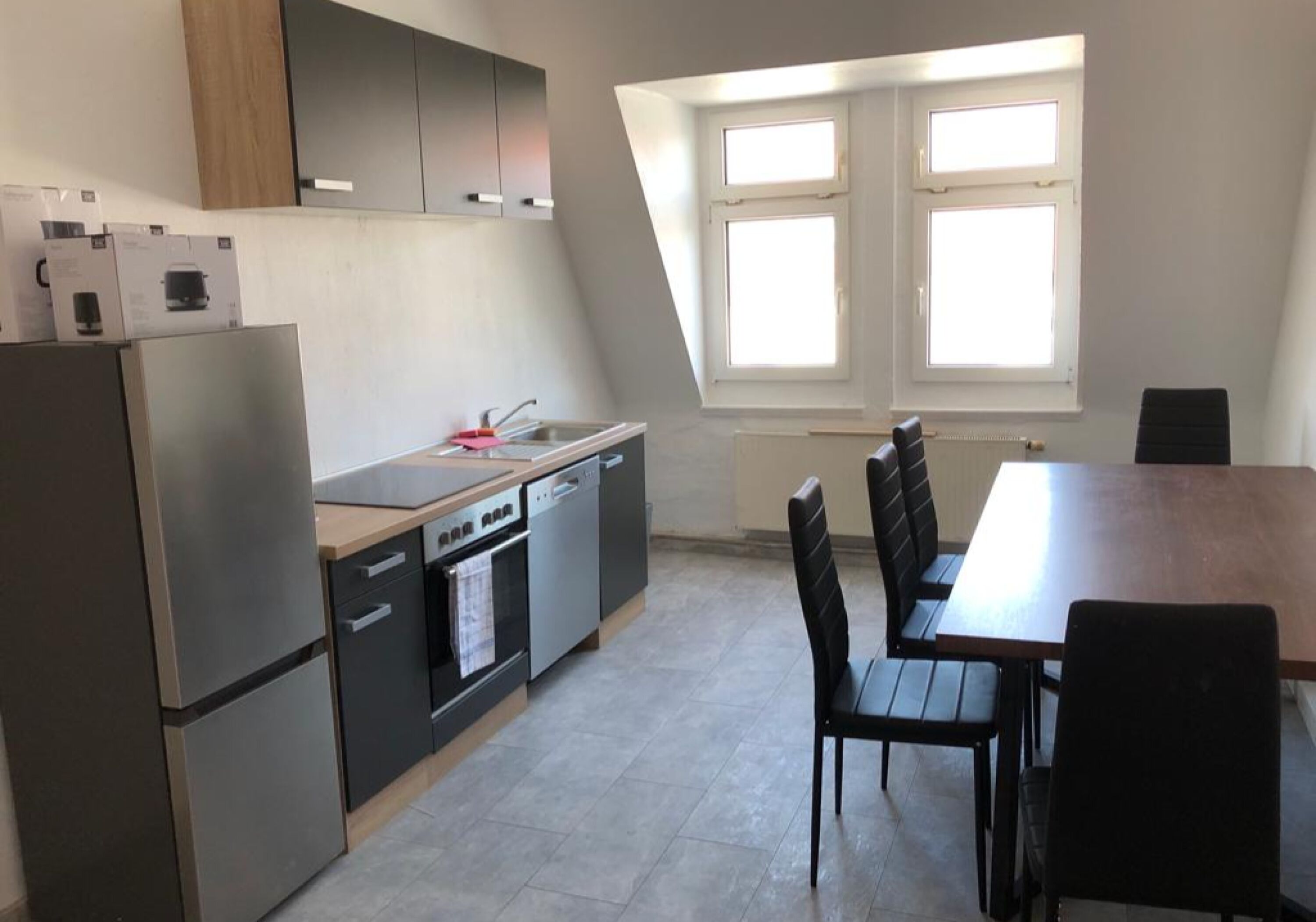 Monteur-Zimmer - Sachsen-Anhalt - Schöne & günstige Wohnungen in Leipzig & Halle Saale!