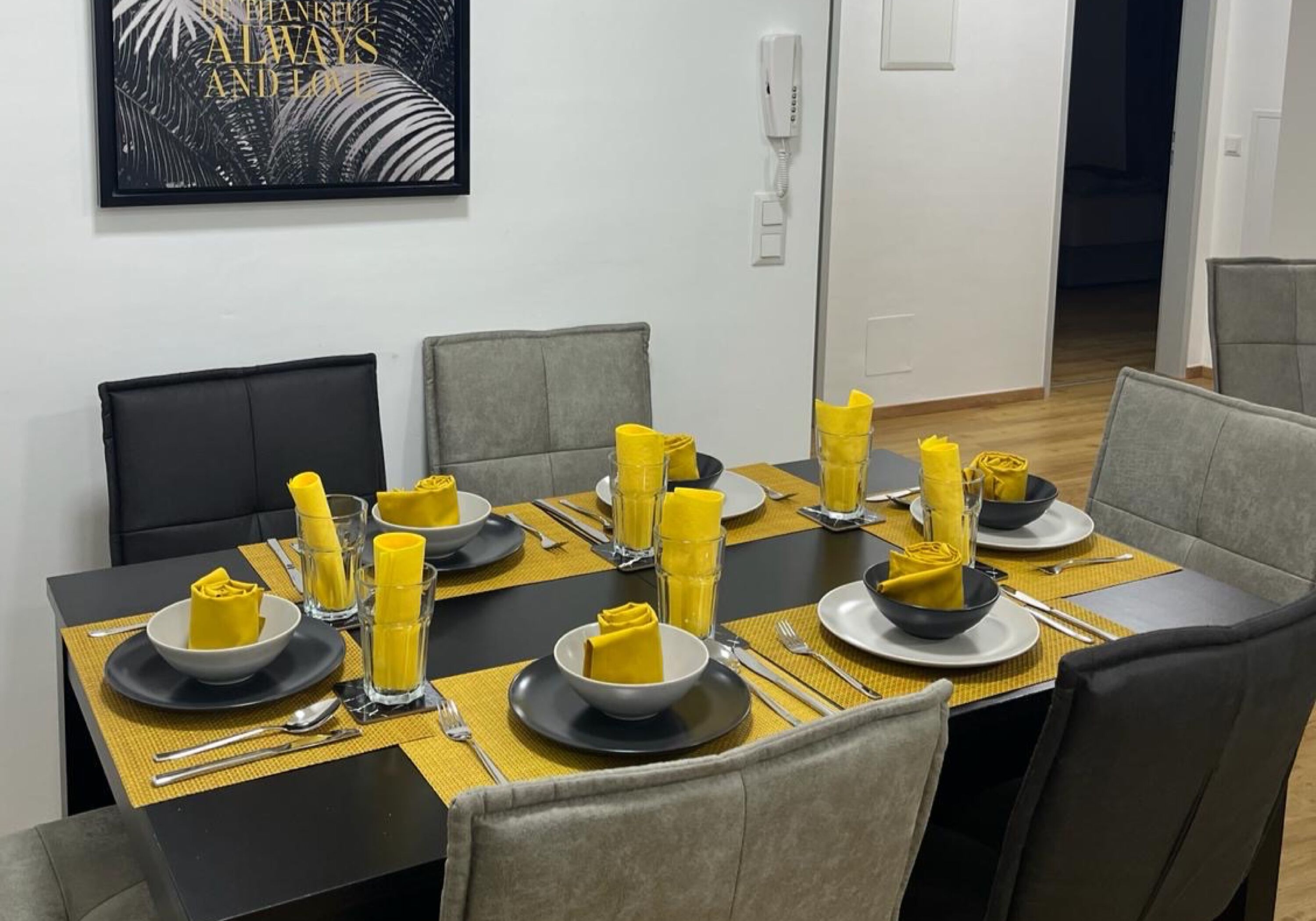 Monteur-Zimmer - Steyr - Leon l.u.x