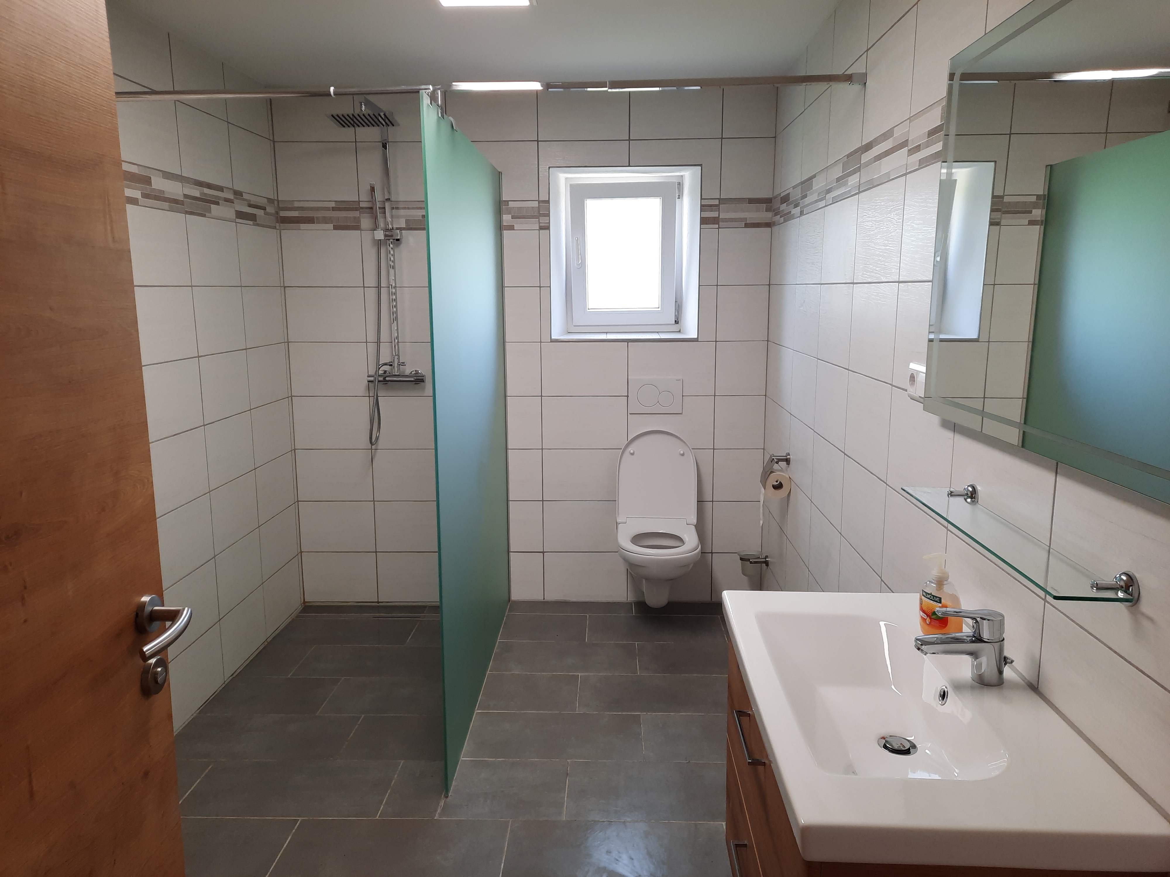 Monteur-Zimmer - Küche - Pyhra (Pyhra) - Bad mit WC - Ferienhaus für 2 bis 6 Personen