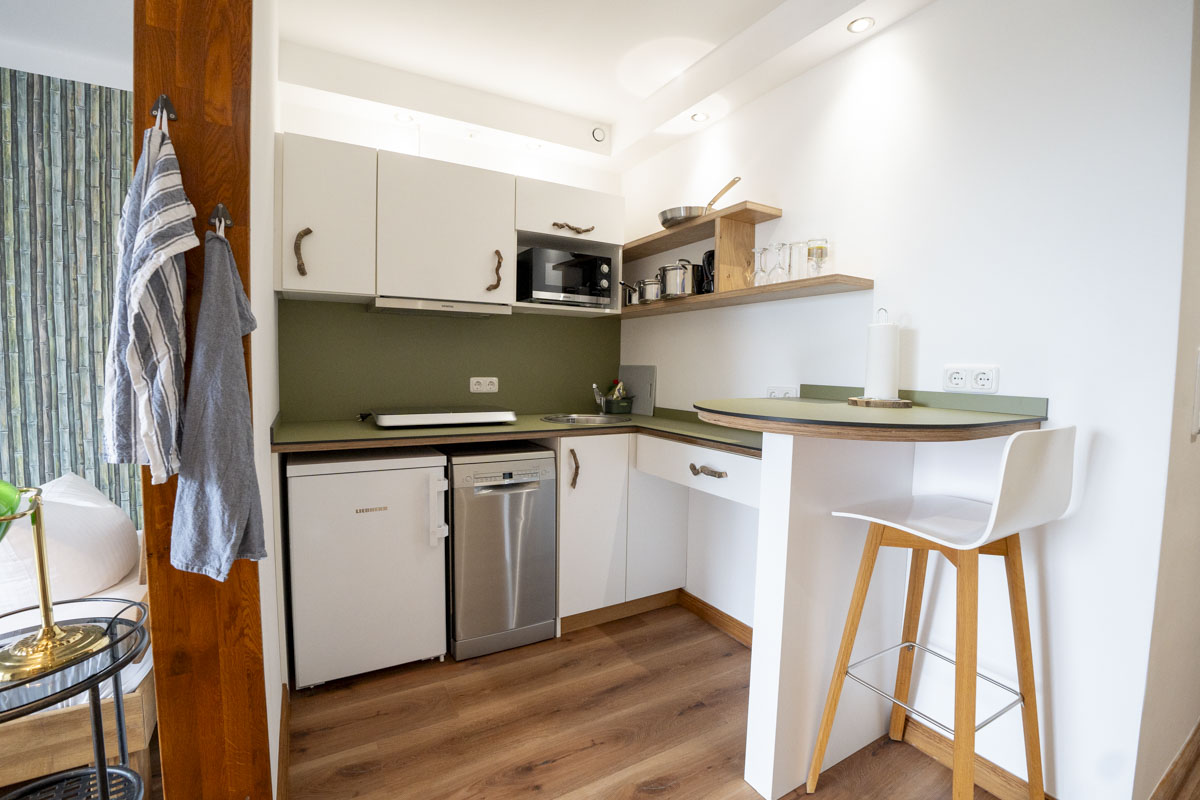 Monteur-Zimmer - Bayern - Küchenzeile im Einzelappartement - Wohnfakturei | serviced apartments in augsburg