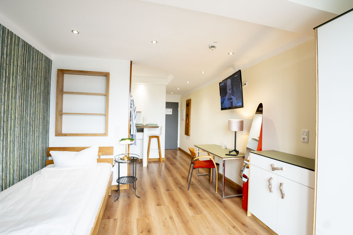 MonteurZimmer: Einzelappartement mit Küchenzeile - Wohnfakturei | serviced apartments in augsburg