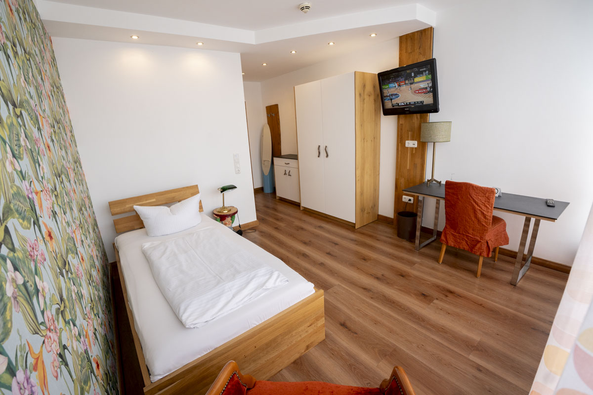 MonteurZimmer: Einzelappartement - Wohnfakturei | serviced apartments in augsburg