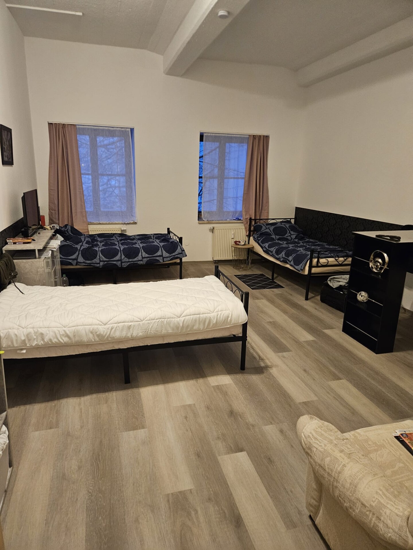 Monteur-Zimmer - Groitzsch - Komfortable Admiral Unterkunft in 04129 Leipzig