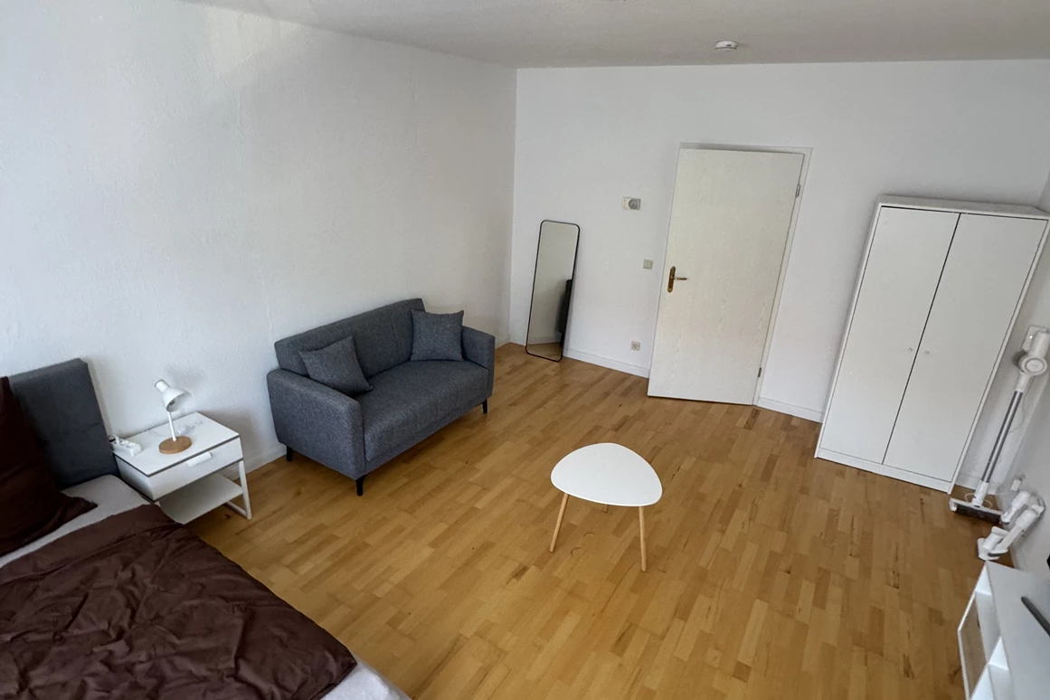 MonteurZimmer: 10 Moderne Wohnungen in Merseburg – Leuna-Werk 5 Minuten in 06217 Merseburg
