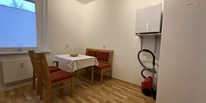 Monteur-Zimmer - Sachsen-Anhalt - Gemütliche Monteurswohnung - nur 5 Minuten vom Leuna- & Schkopauwerk in 06217 Merseburg (Saale)