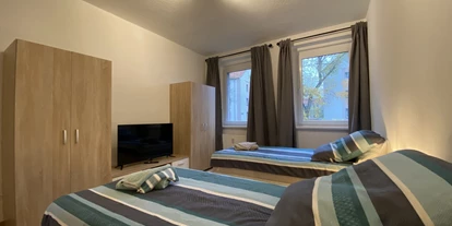 Monteur-Zimmer - Sachsen-Anhalt - Gemütliche Monteurswohnung - nur 5 Minuten vom Leuna- & Schkopauwerk in 06217 Merseburg (Saale)