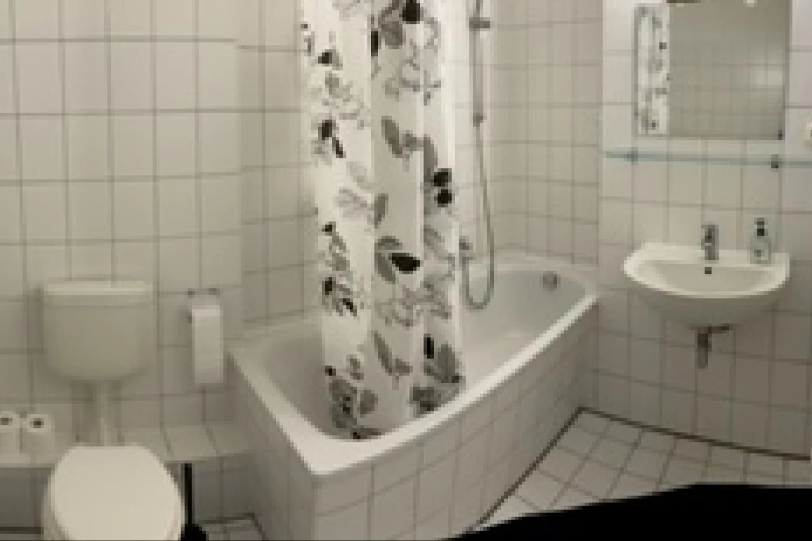 MonteurZimmer: Apartment mit grüner Aussicht in Bernhardstraße, Leipzig