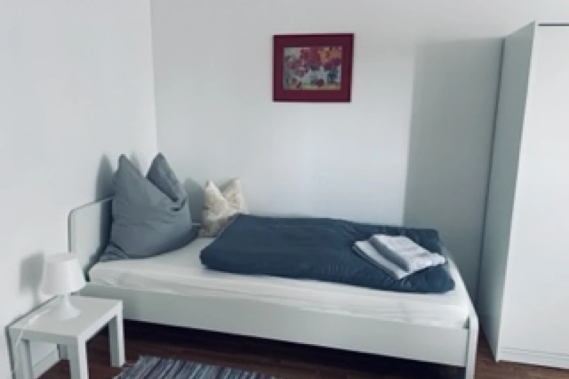 MonteurZimmer: Apartment mit grüner Aussicht in Bernhardstraße, Leipzig