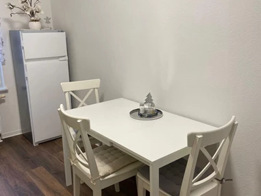 MonteurZimmer: https://images.monteurzimmer.de/c8fdfcea41/xl/e2bf9d81-9be9-45ae-a85f-e07c5306796f.jpg - Apartment M&J