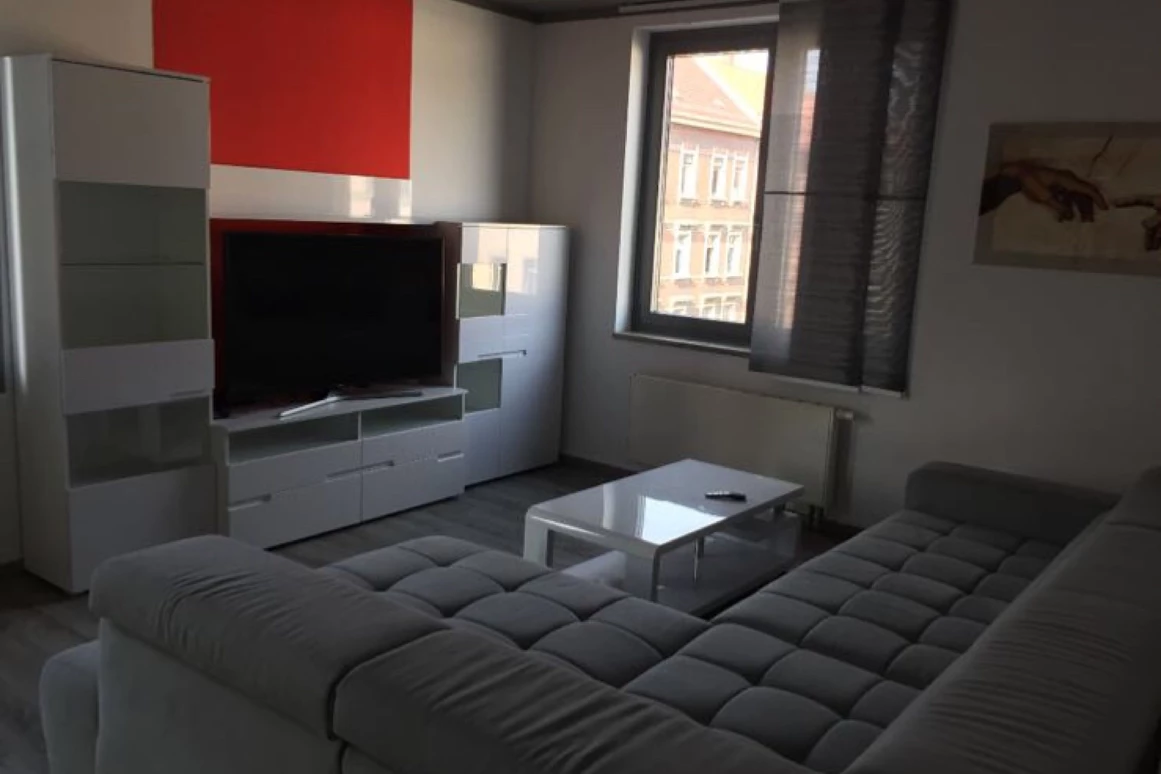 MonteurZimmer: Wohnung Eisenbahnstraße