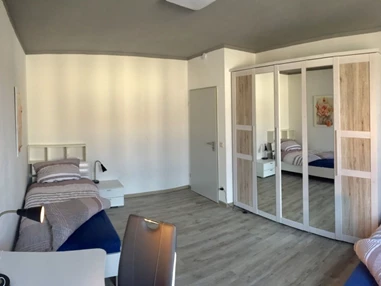 MonteurZimmer: https://images.monteurzimmer.de/d53a362e4d/xl/6fd2642a-7204-496d-8f3a-2cad373ce882.jpg - Wohnung Eisenbahnstraße