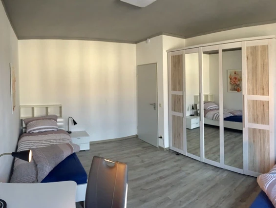 MonteurZimmer: https://images.monteurzimmer.de/d53a362e4d/xl/6fd2642a-7204-496d-8f3a-2cad373ce882.jpg - Wohnung Eisenbahnstraße