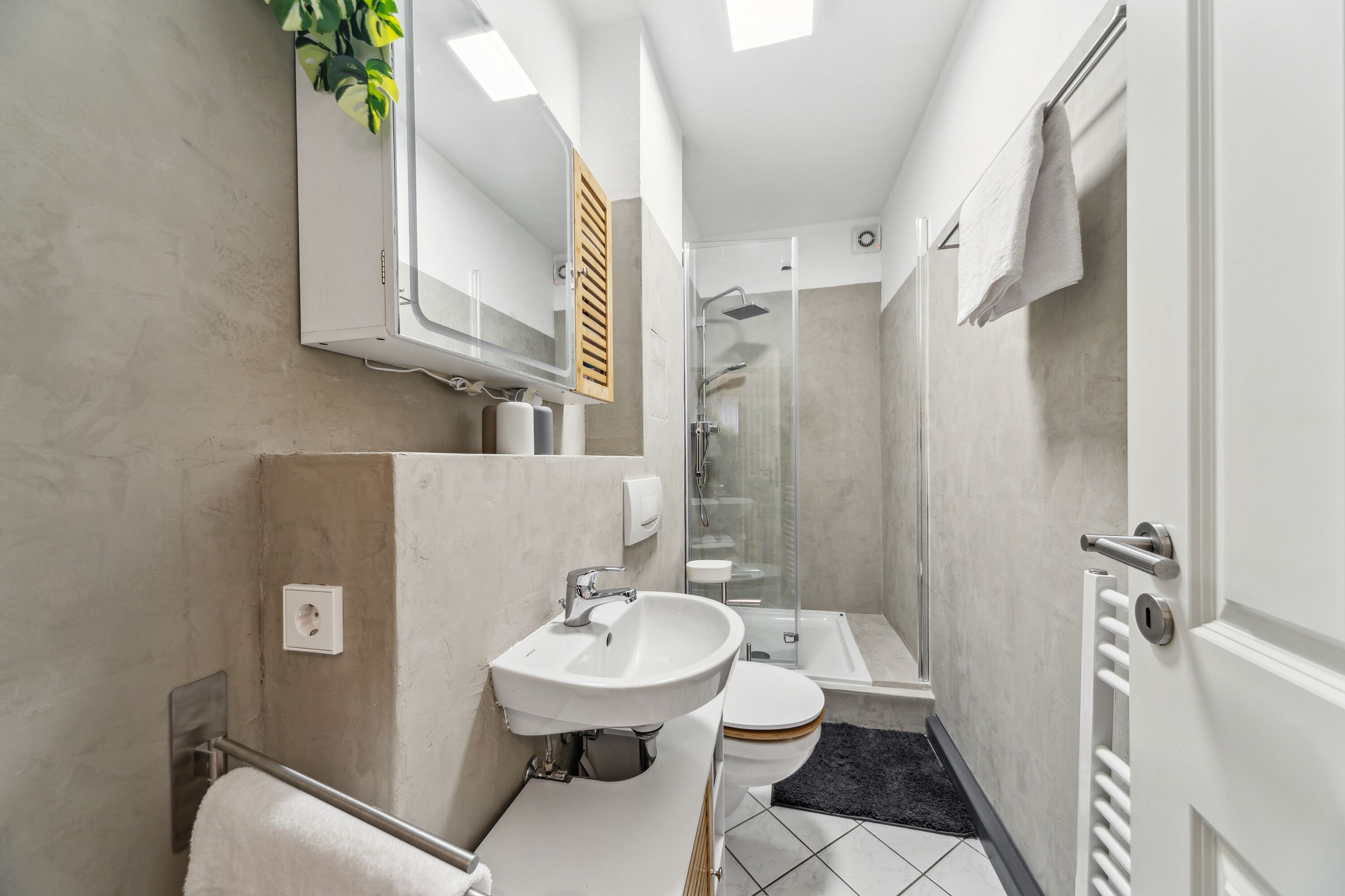 Monteur-Zimmer - https://images.monteurzimmer.de/9324fa5900/xl/66701e46-1db8-4884-a921-9b5c49c53d1c.jpg - Komfortable 3-Zimmer-Wohnung Leipzig Zentrum-Südost