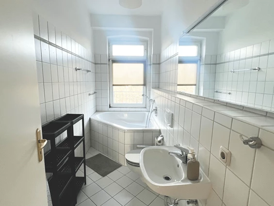 MonteurZimmer: https://images.monteurzimmer.de/2f6261b9bd/xl/1e8fb252-9a9e-42b3-962d-42b0b5fc1150.jpg - **Über 150 Betten** Die besten Monteurwohnungen in Leipzig!