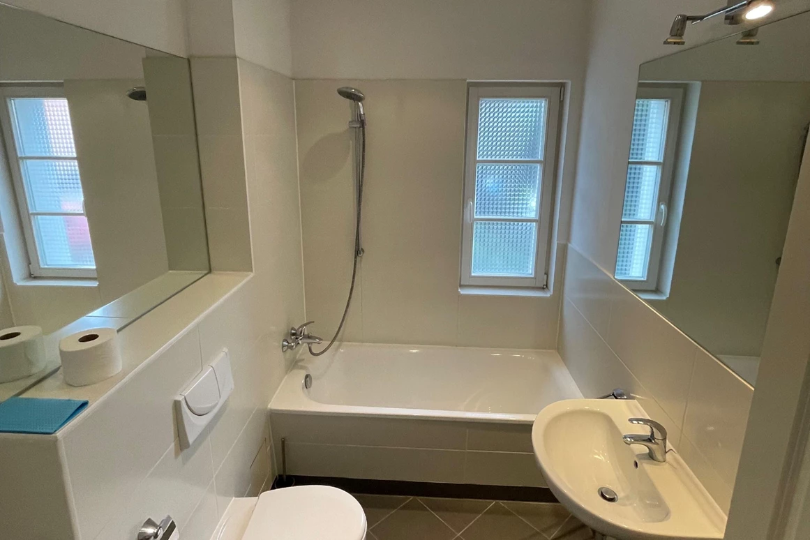 MonteurZimmer: Moderne und zentrale Monteurwohnung & Ferienwohnung Cetin