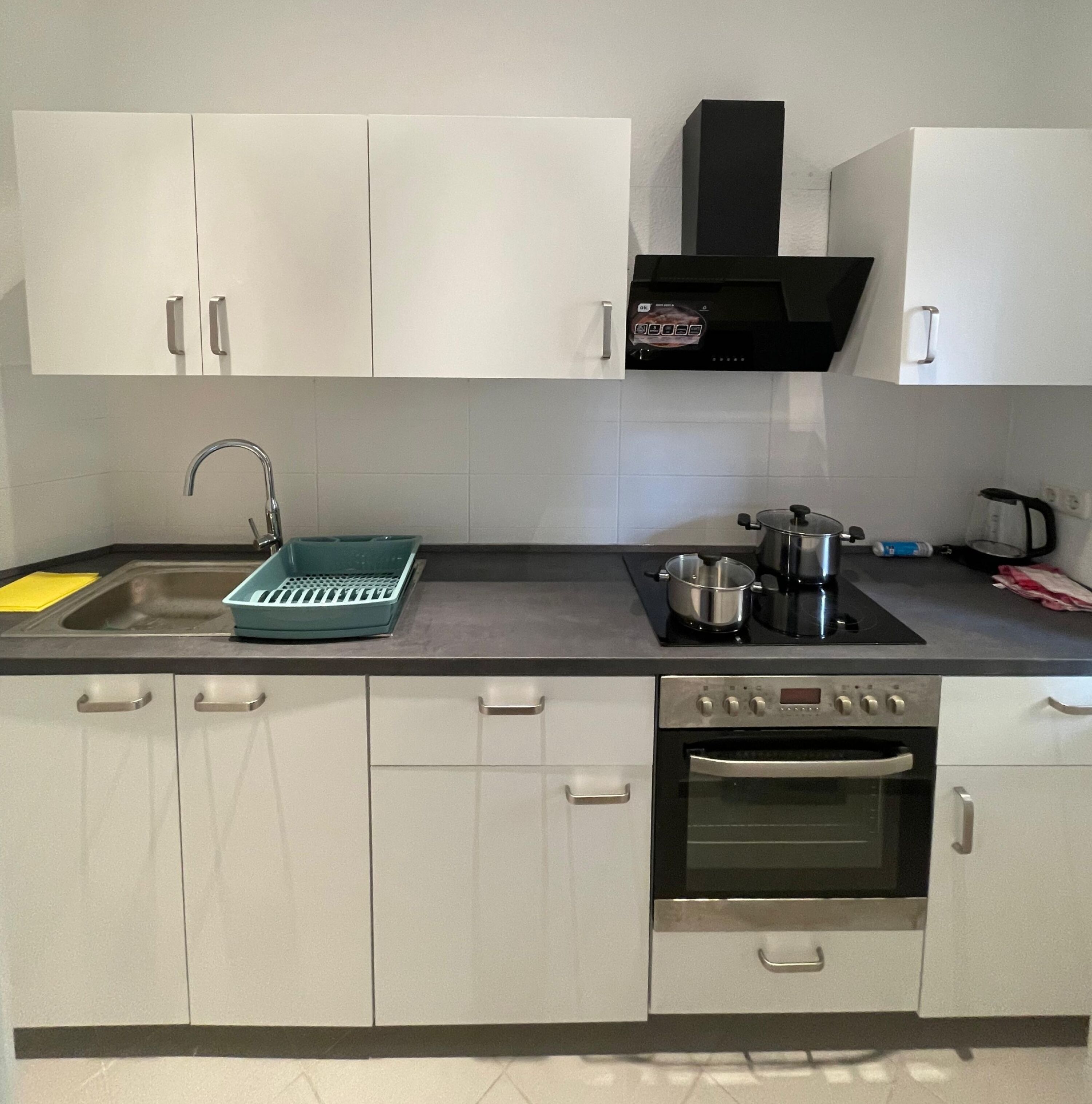 Monteur-Zimmer - https://images.monteurzimmer.de/l0gzeshuap/xl/0418caa5-b4ce-4234-a19c-5722ecf75618.jpg - Moderne und zentrale Monteurwohnung & Ferienwohnung Cetin