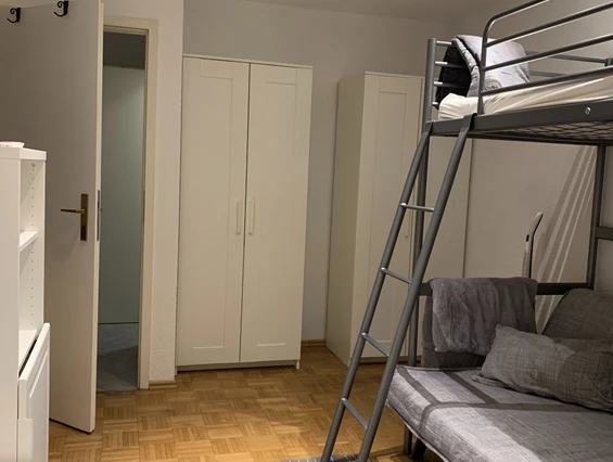 MonteurZimmer: https://images.monteurzimmer.de/ab86da5112/xl/80cadee1-075c-454b-aec4-7b1df876ffa6.jpg - Monteurwohnung mit Garten
