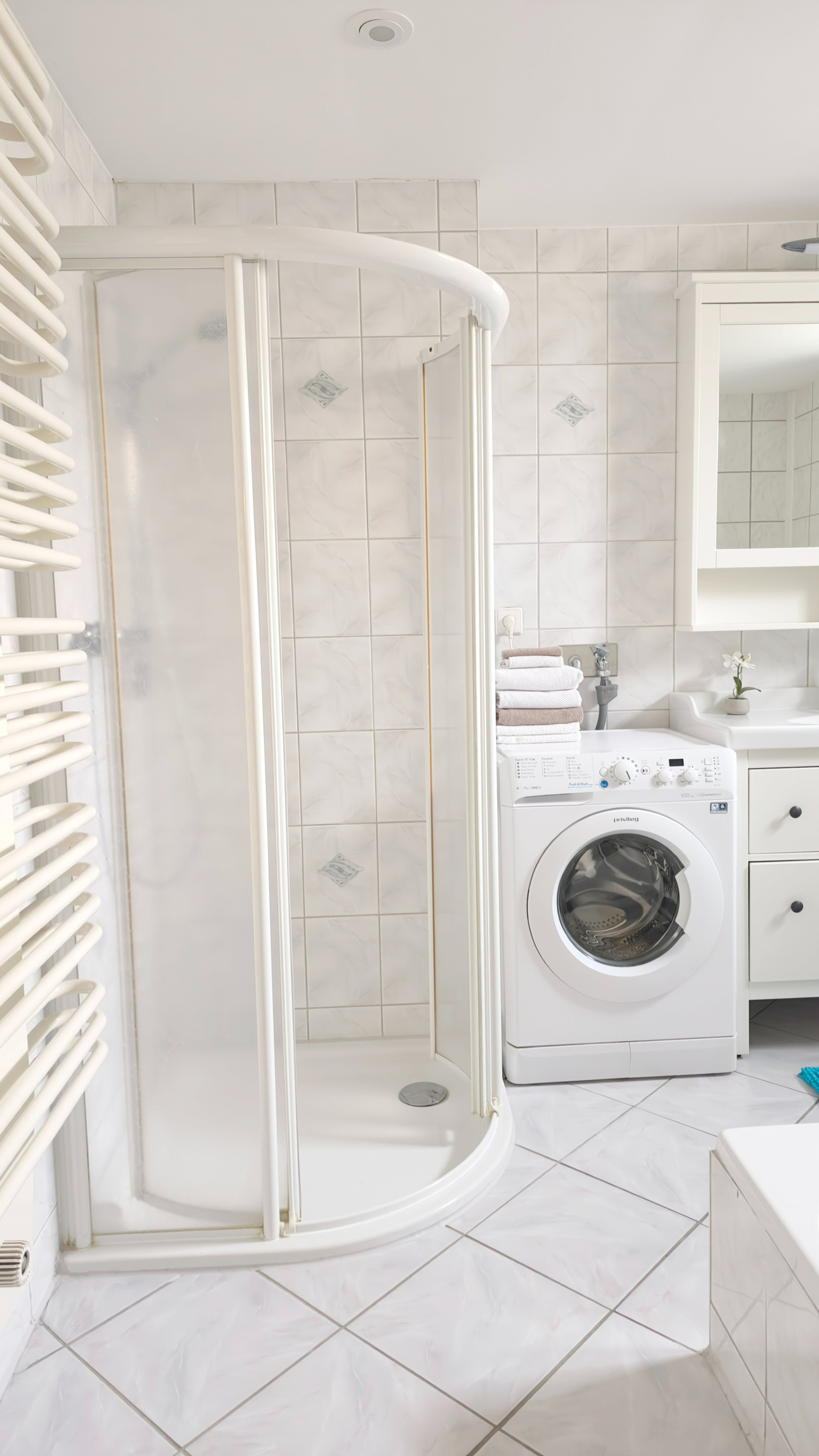 Monteur-Zimmer - https://images.monteurzimmer.de/c1e67592d0/xl/4dc42b3c-354d-403b-a4ab-0c6f4319b77a.jpg - 4-Zimmer Haus in Leipzig, bis zu 7 Personen