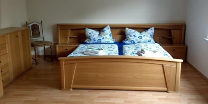 Monteur-Zimmer - Sachsen-Anhalt - https://www.deutschland-monteurzimmer.de/uploads/12431/monteurunterkunft-ferienhaus-in-leuna-ot-rampitz-sindy-grunwald-06237-15942850375f06dbed3e84c.jpg - Monteurunterkunft / Ferienhaus in Leuna/ OT Rampitz in 06237 Leuna