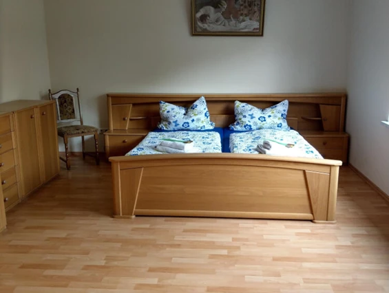 MonteurZimmer: https://www.deutschland-monteurzimmer.de/uploads/12431/monteurunterkunft-ferienhaus-in-leuna-ot-rampitz-sindy-grunwald-06237-15942850375f06dbed3e84c.jpg - Monteurunterkunft / Ferienhaus in Leuna/ OT Rampitz in 06237 Leuna