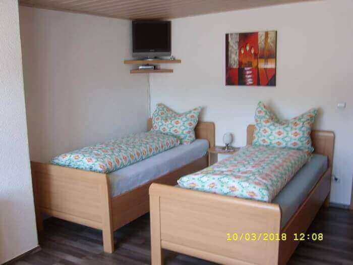 Monteur-Zimmer - Ferienwohnung Moteurswohnung in 06237 Leuna /OT Rampitz in 06237 Leuna/OT Rampitz