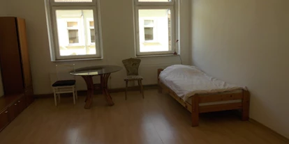 Monteur-Zimmer - Sachsen-Anhalt - Geräumige 4 Zimmerwohnung mit Balkon in 04808 Wurzen