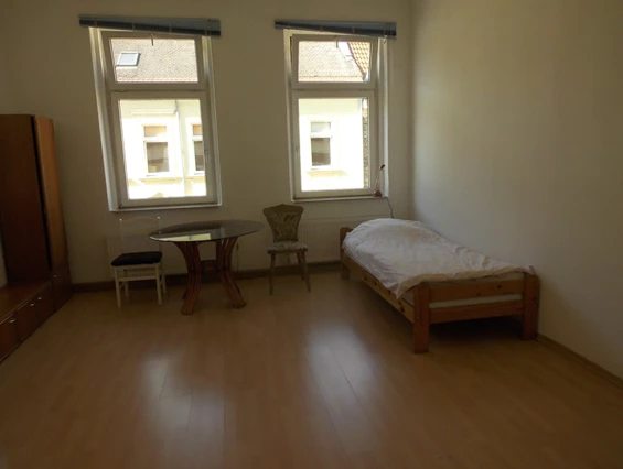MonteurZimmer: Geräumige 4 Zimmerwohnung mit Balkon in 04808 Wurzen