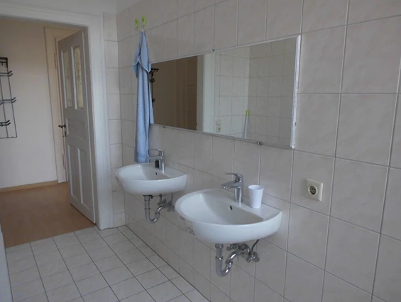 MonteurZimmer: Geräumige 4 Zimmerwohnung mit Balkon in 04808 Wurzen