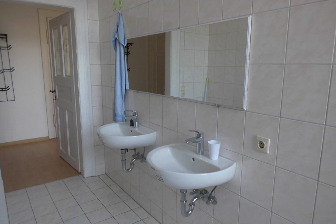 MonteurZimmer: Geräumige 4 Zimmerwohnung mit Balkon in 04808 Wurzen