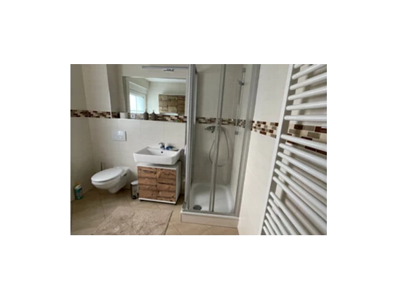 MonteurZimmer: https://mein-monteurzimmer.de/website/var/tmp/image-thumbnails/260000/267508/thumb__housing_item_preview/a6675ef53a5fc029cc0dd3e611fffe5e.JPG.jpeg - Monteurwohnung Sonnenhöhe