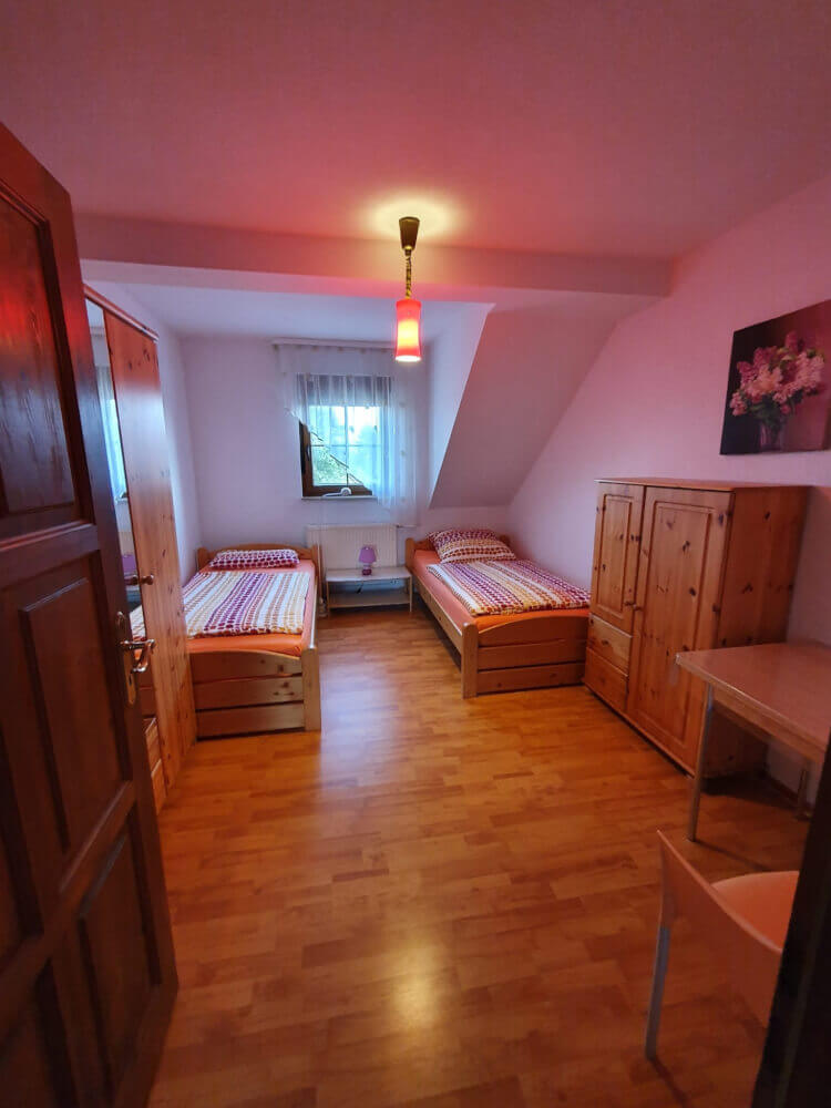 Monteur-Zimmer - Ferien- Monteurwohnung Frescher in 04509 Delitzsch/Selben