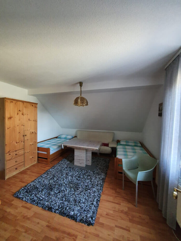 Monteur-Zimmer - Ferien- Monteurwohnung Frescher in 04509 Delitzsch/Selben