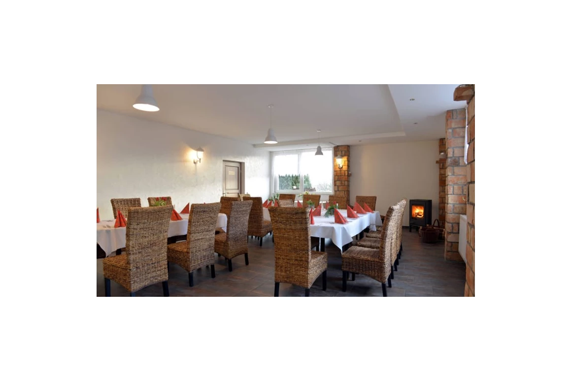 MonteurZimmer: Gaststätte & Pension Goldene Höhe