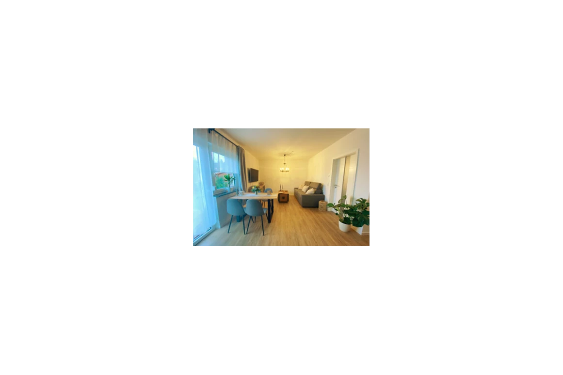 MonteurZimmer: Hirschfeld Apartments