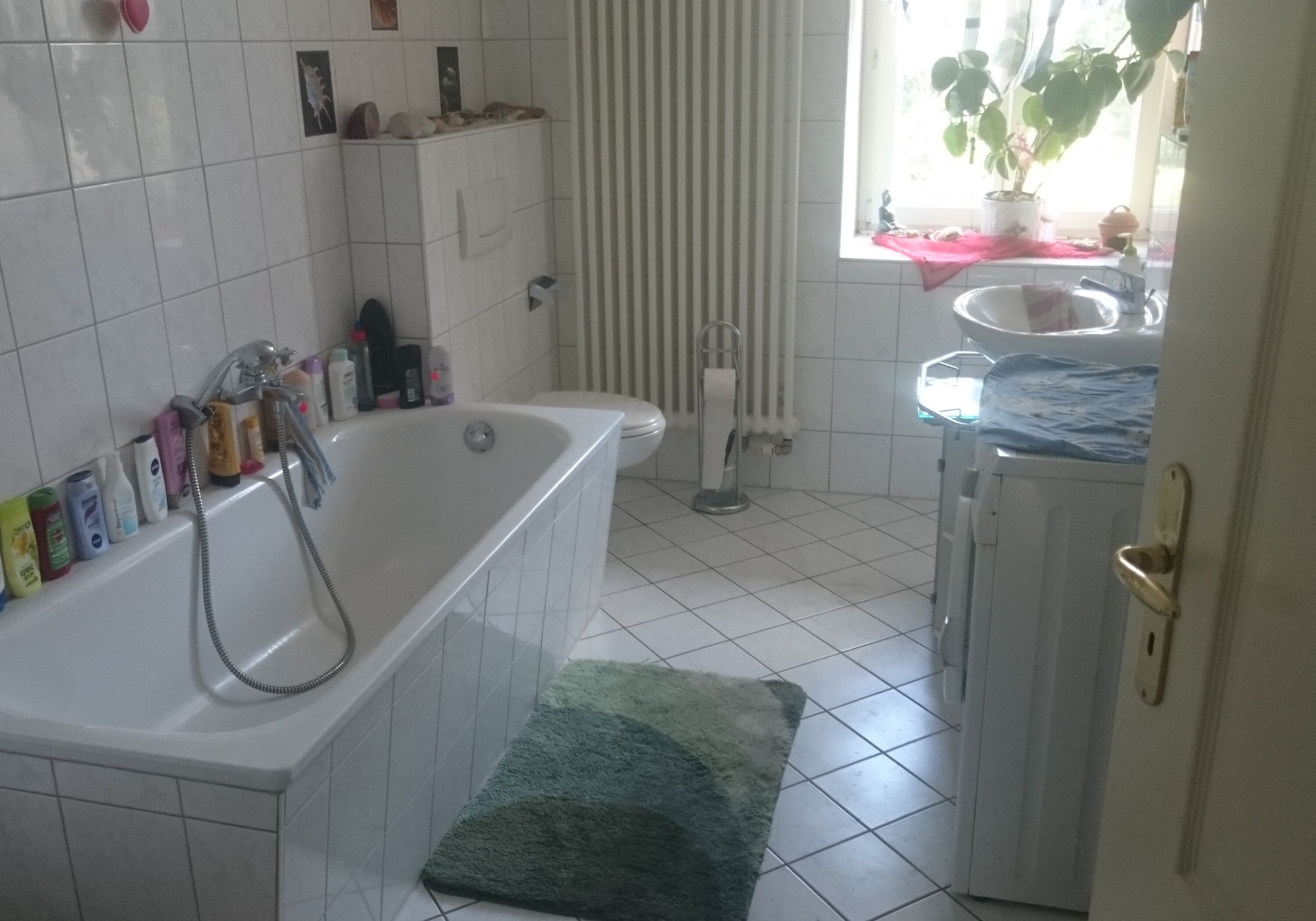 Monteur-Zimmer - Sachsen-Anhalt - https://images.monteurzimmer.de/301b2a6ad7/xl/d0c2c8cc-8f41-432d-8a15-77f39c929e98.jpg - Wohnung in Georg-Schumann-Straße, Leipzig