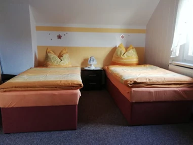 MonteurZimmer: Pension Kitzen