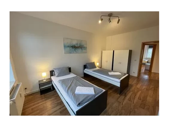 MonteurZimmer: fitter roomKING in LEIPZIG