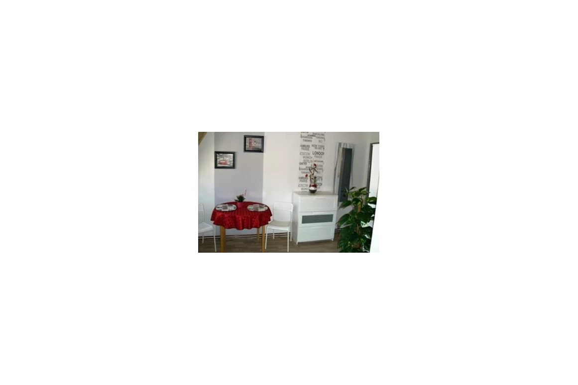MonteurZimmer: Haus Wagner - ingolfwagner@googlemail.com