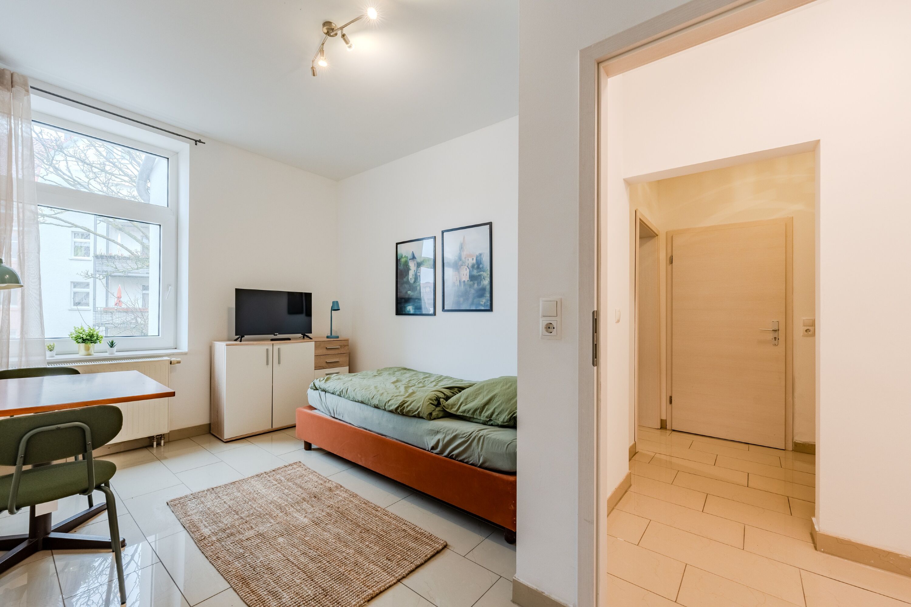 Monteur-Zimmer - Günstige Unterkunft in Leipzig mit Bad und Küche