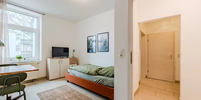 Monteur-Zimmer - Sachsen-Anhalt - Günstige Unterkunft in Leipzig mit Bad und Küche